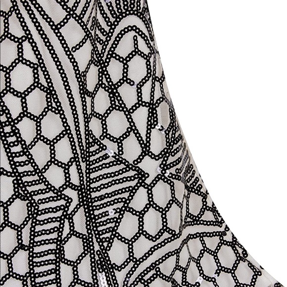 1920s inspired floor length sequin dress - Picture 3 of 3